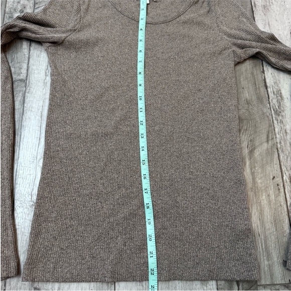 Agolde Long Sleeve Ribbed Top - Taupe - Picture 4 of 5